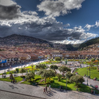 01_0076_IMG_0837_8_9_hdr_Perou